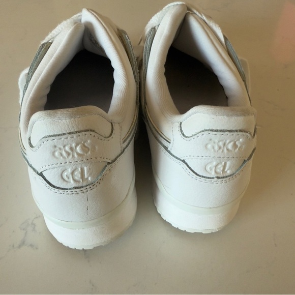 ASICS Gel-Lyte III sneakers in white Mens Size: 6.5
Women’s size: 8 - Picture 5 of 7